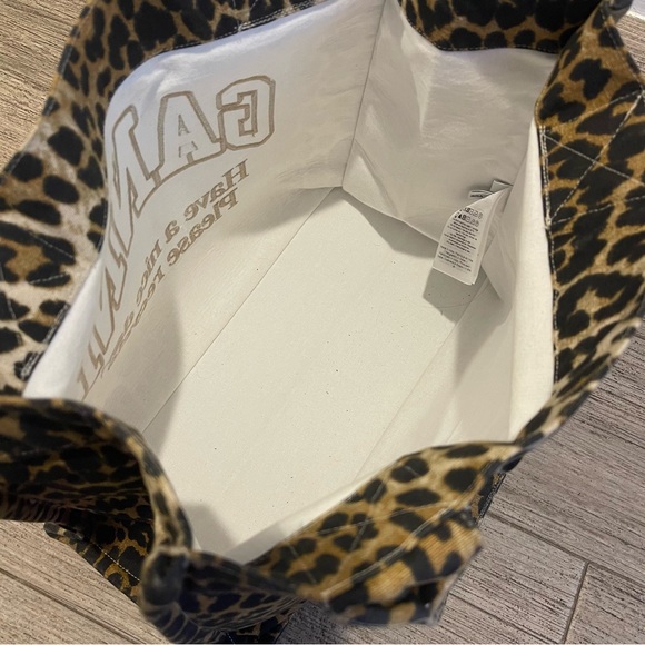 Ganni Leopard Large Canvas Tote Bag - Picture 5 of 6
